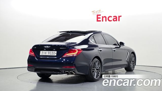 Genesis G70 2.0T AWD Supreme - фото 1