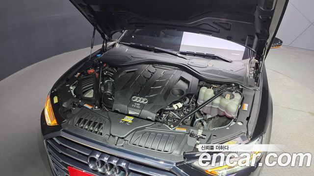 Audi A8 D5 60 TFSI Quattro LWB - фото 4