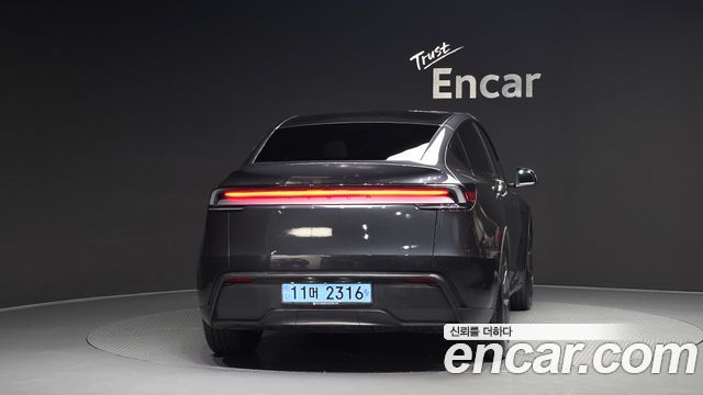 Tesla Model Y Premium RWD - фото 3