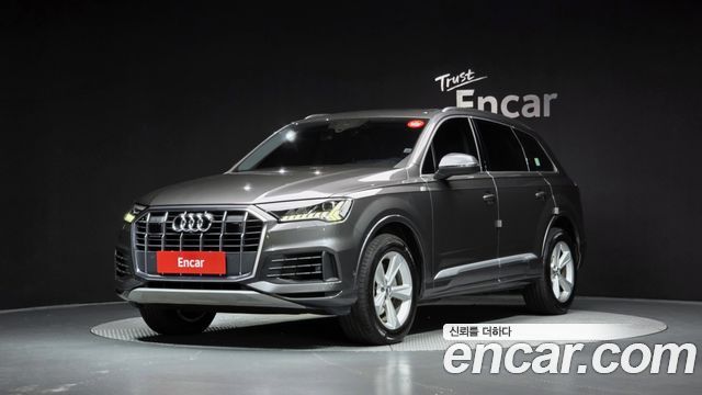 Audi Q7 45 TDI Quattro - фото 0