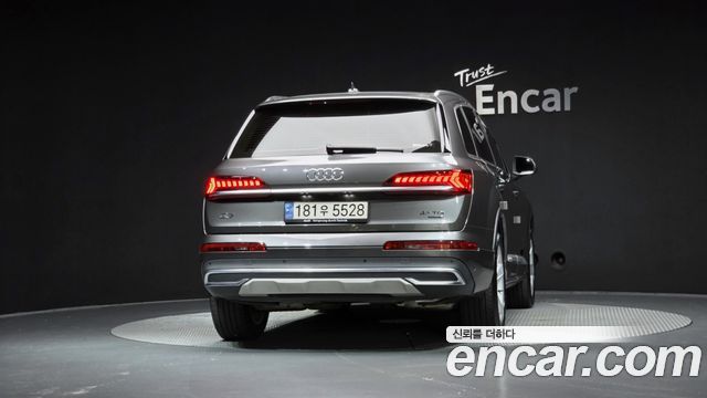 Audi Q7 45 TDI Quattro - фото 3