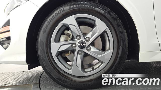 Kia K5 3-го поколения 2.0 LPI(Renter car) Strandard - фото 4