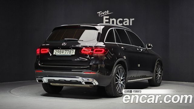 Mercedes-Benz GLC-Class X253 GLC300 4MATIC - фото 1