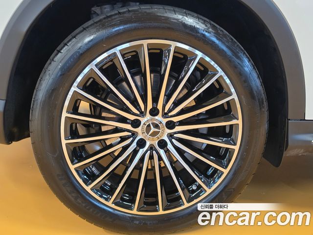 Mercedes-Benz GLC-Class X254 GLC300 4MATIC AMG Line - фото 4