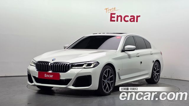 BMW 5-Series G30 530i xDrive M Sport Package - фото 0