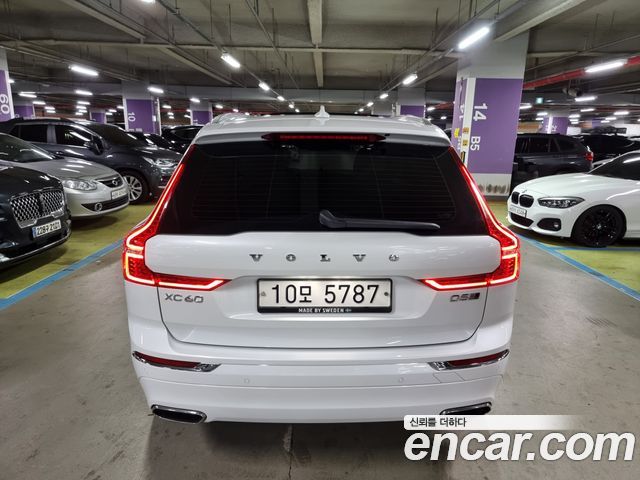 Volvo XC60 2-го поколения D5 Inscription - фото 2