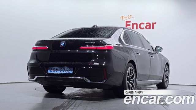 BMW i7 G70 eDrive 50 M Sport Limited - фото 1