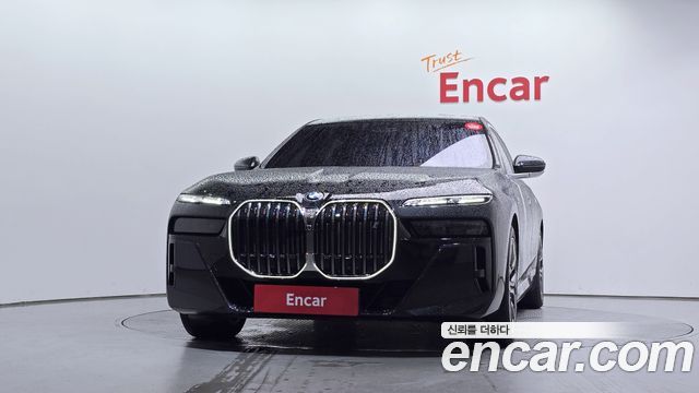 BMW i7 G70 eDrive 50 M Sport Limited - фото 2