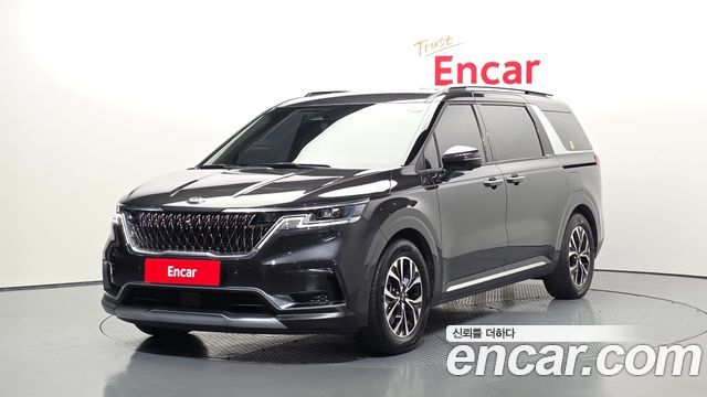 Kia Carnival 4-го поколения 9-Seater Signature - фото 0