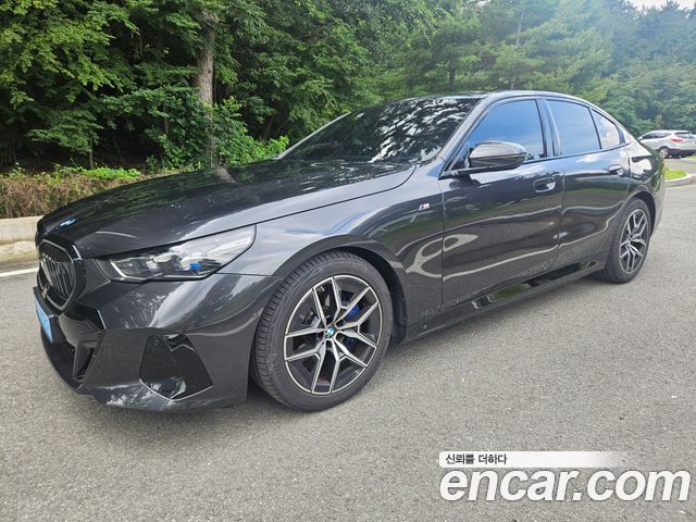 BMW i5 G60 eDrive 40 M Sport - фото 2