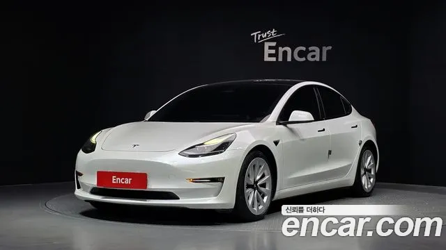 Tesla Model 3 Long Range AWD - фото 0