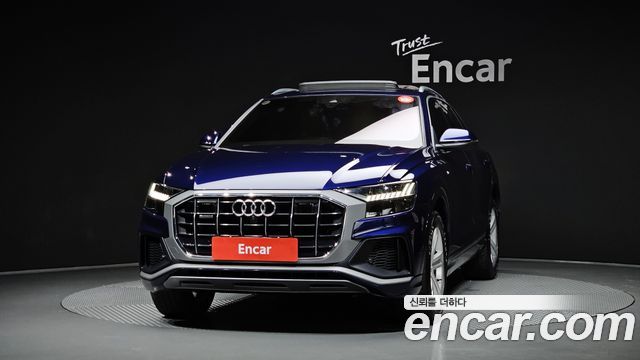 Audi Q8 45 TDI Quattro Premium - фото 2