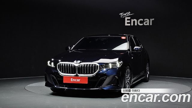 BMW 5-Series G60 520i M Sport - фото 2