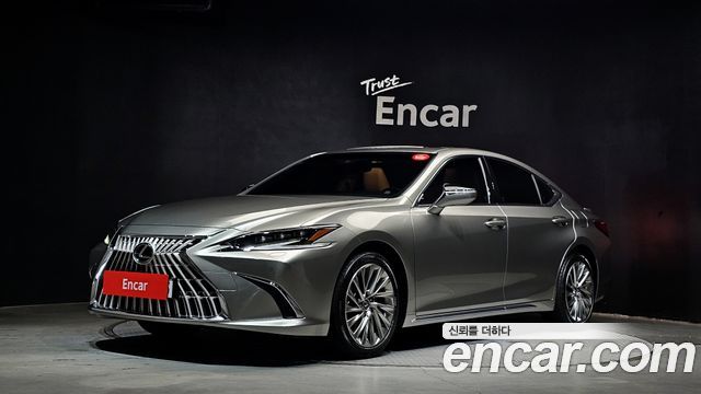 Lexus ES 7-го поколения Executive - фото 0