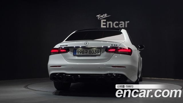 Mercedes-Benz E-Class W213 E53 AMG 4MATIC+ - фото 3