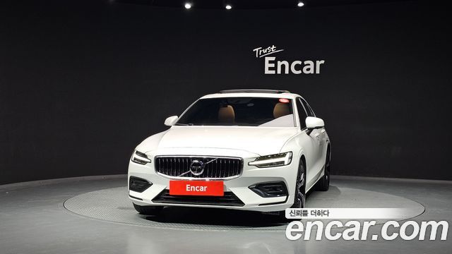 Volvo S60 3-го поколения B5 Inscription - фото 2