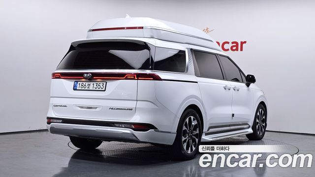 Kia Carnival 4-го поколения Gasoline 9-Seater Hi-Limousine Signature - фото 1