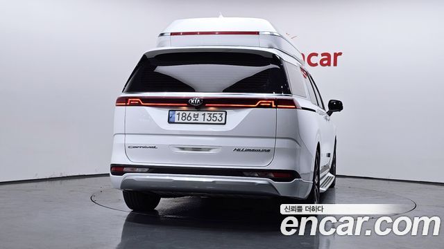 Kia Carnival 4-го поколения Gasoline 9-Seater Hi-Limousine Signature - фото 3