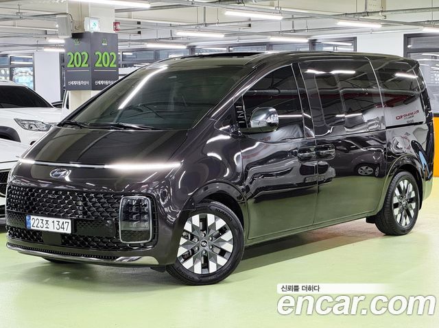 Hyundai Staria 4WD Lounge 9-Seater Inspiration - фото 0