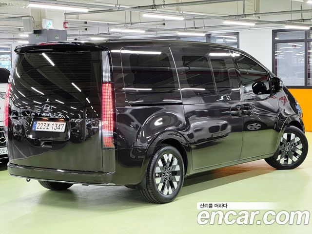 Hyundai Staria 4WD Lounge 9-Seater Inspiration - фото 1