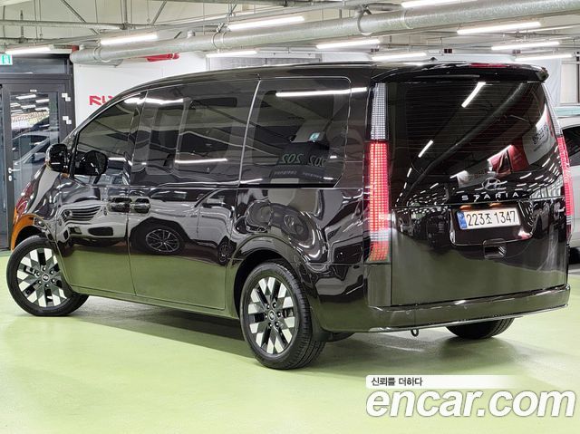 Hyundai Staria 4WD Lounge 9-Seater Inspiration - фото 2