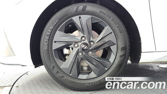 Hyundai Avante CN7 1.6 Modern - фото 4