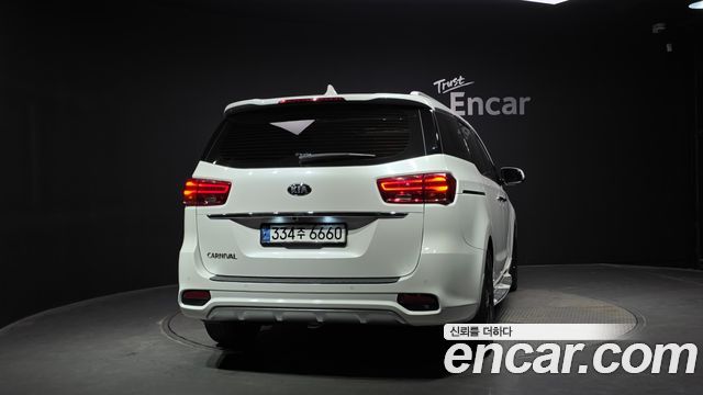 Kia Carnival Новый 9-Seater Noblesse Special - фото 3