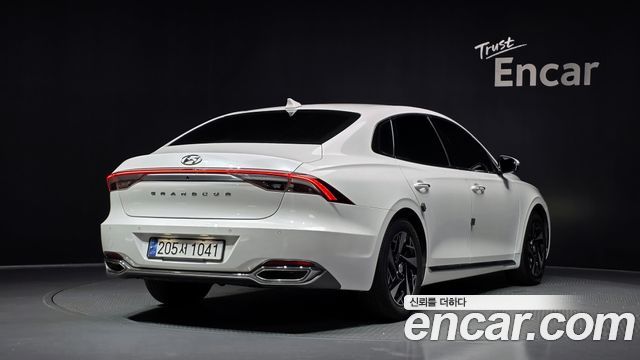 Hyundai Grandeur Новый IG, гибрид Premium - фото 1