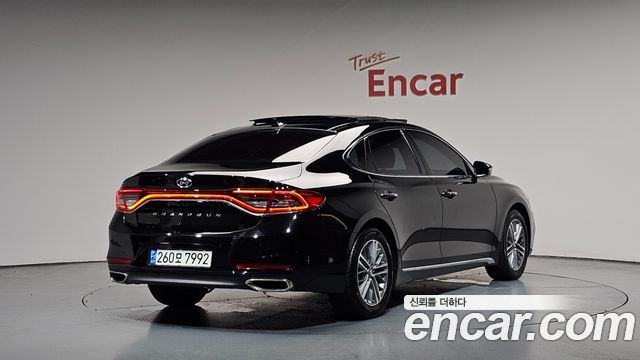 Hyundai Grandeur IG 2.4 Premium - фото 0