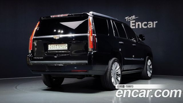 Cadillac Escalade 6.2 4th - фото 1