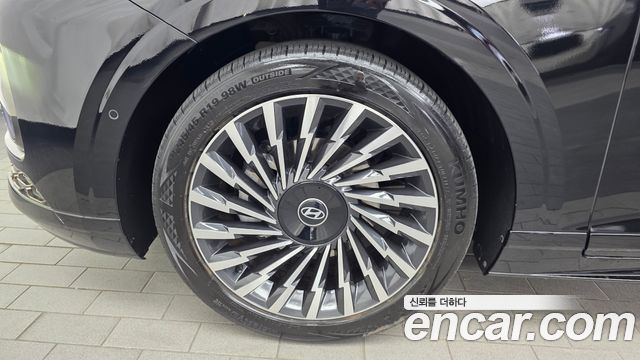 Hyundai Grandeur GN7, гибрид Calligraphy - фото 4