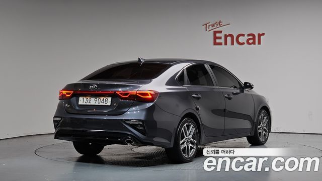 Kia K3 Совершенно новый Luxury - фото 1