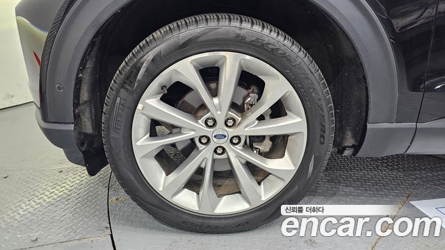 Ford Explorer 6-го поколения 3.0 Platinum 4WD - фото 4