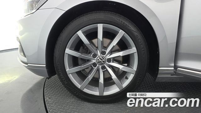Volkswagen Passat B8 2.0 TDI Prestige - фото 4