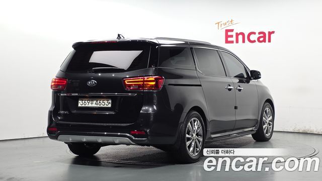 Kia Carnival Новый 9-Seater Prstige - фото 1