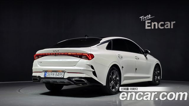 Kia K5 3-го поколения 2.0 Prestige - фото 1