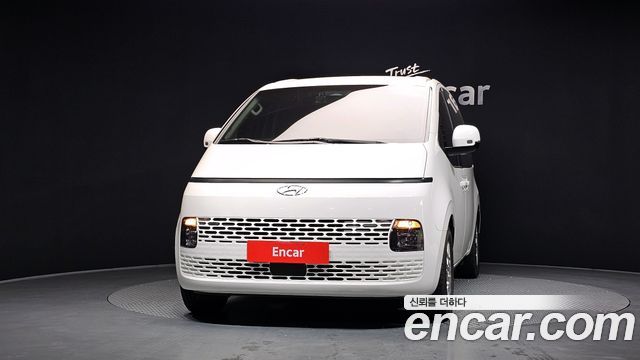 Hyundai Staria Tourer 11-Seater Modern - фото 2
