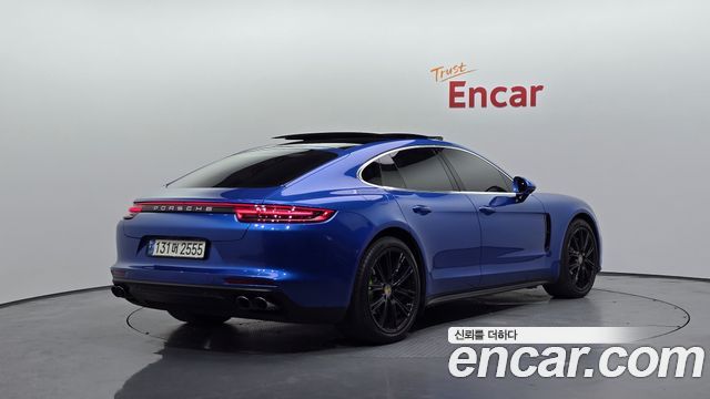 Porsche Panamera 3.0 AWD - фото 1