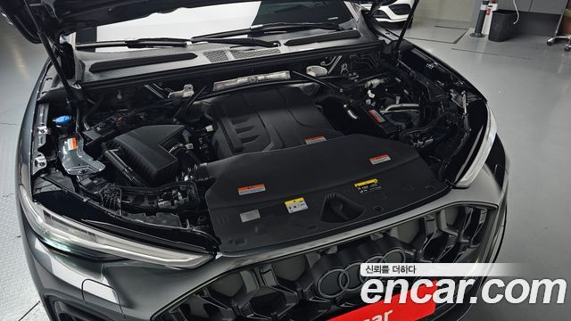 Audi Q5 40 TFSI 콰트로 S Line Sportback - фото 4