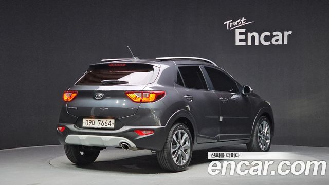 Kia Stonic 1.4 Prestige - фото 1