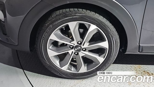 Kia Stonic 1.4 Prestige - фото 4