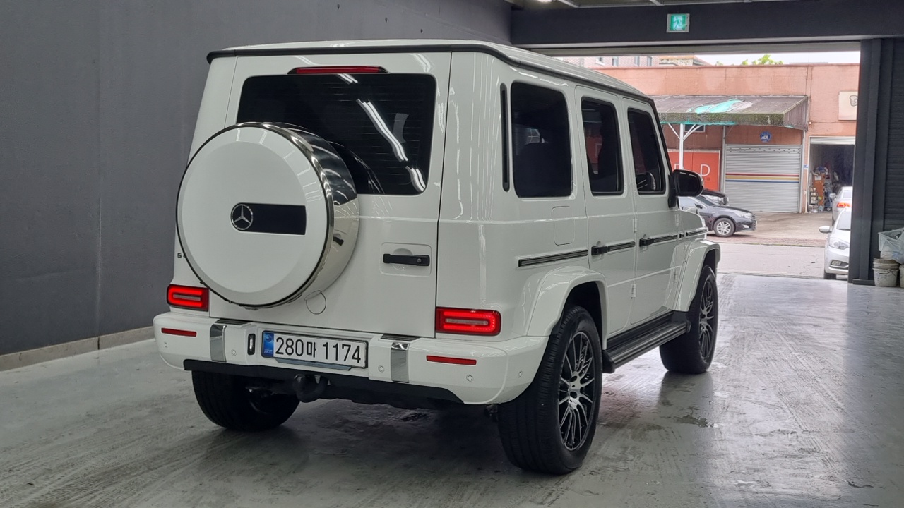 Mercedes-Benz G-Class G400d - фото 2
