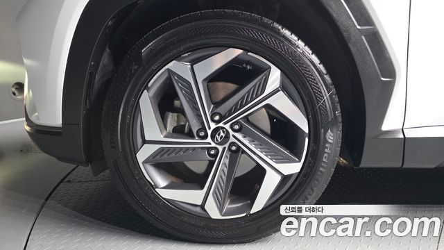 Hyundai Tucson NX4 Gasoline 1.6 Turbo 2WD Inspiration - фото 4