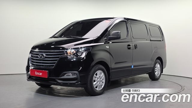 Hyundai Starex Новый Van 3-Seater Smart - фото 0