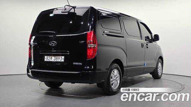 Hyundai Starex Новый Van 3-Seater Smart - фото 1