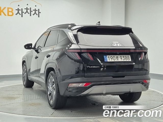 Hyundai Tucson NX4, гибрид Inspiration 2WD - фото 1