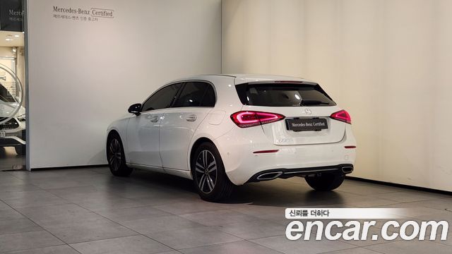 Mercedes-Benz A-Class W177 A220 Hatchback - фото 1