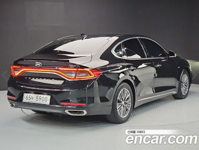 Hyundai Grandeur IG, гибрид Exclusive Special - фото 3
