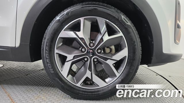 Kia Sportage Diesel 2.0 2WD Prestige - фото 4