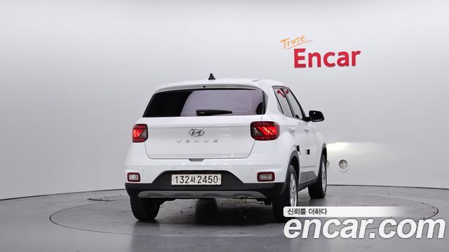 Hyundai Venue 1,6 Premium - фото 3